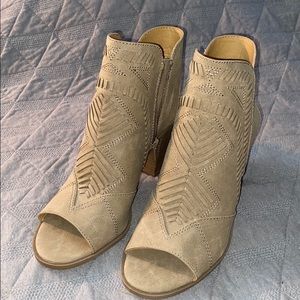 Universal Thread from Target Booties